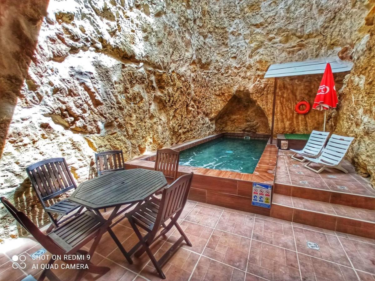 Town House With Private Pool In Village Centre Kalkara المظهر الخارجي الصورة