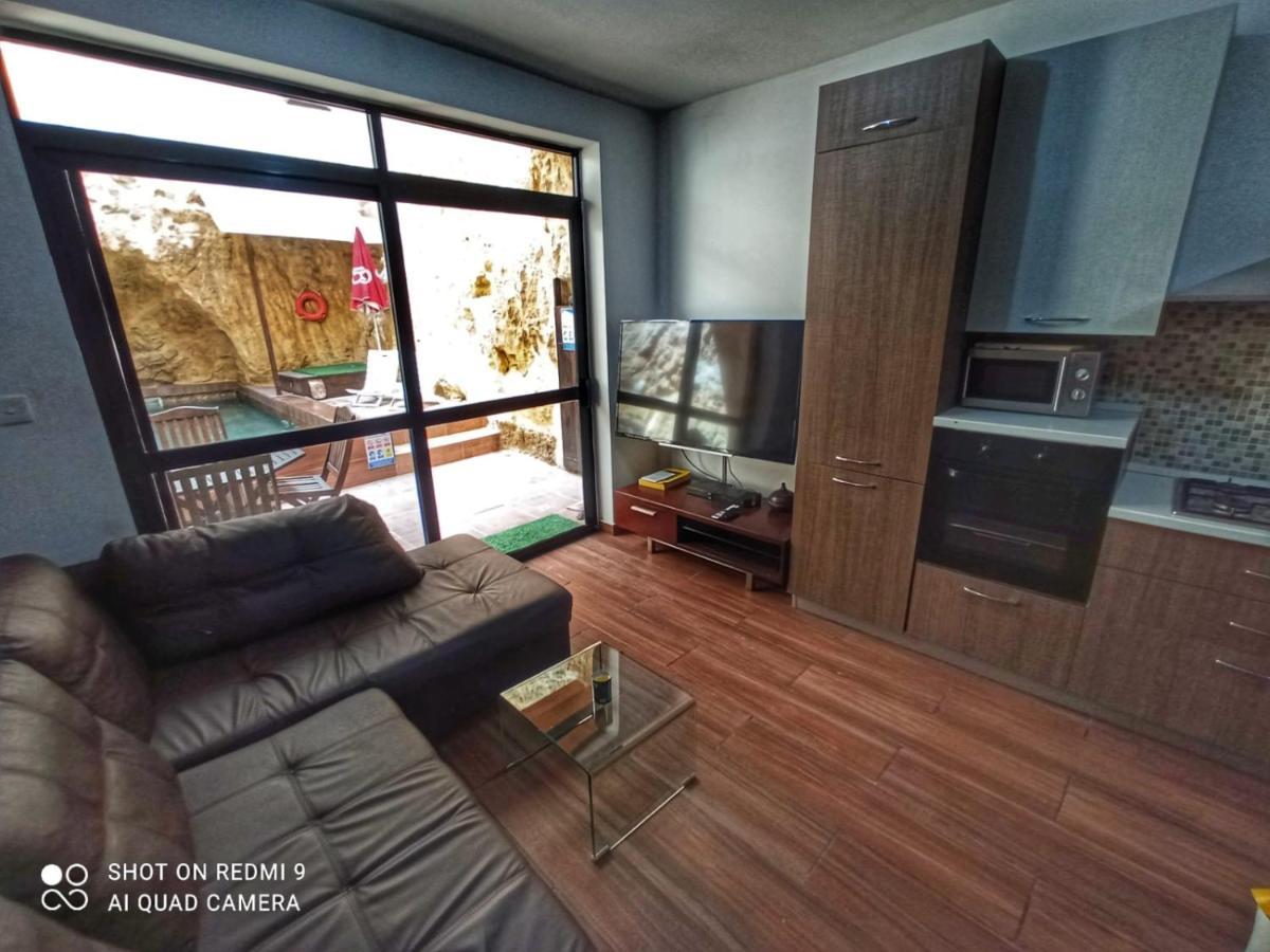 Town House With Private Pool In Village Centre Kalkara المظهر الخارجي الصورة