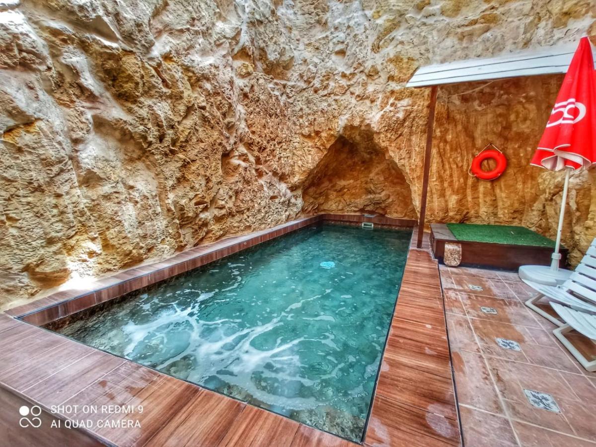 Town House With Private Pool In Village Centre Kalkara المظهر الخارجي الصورة